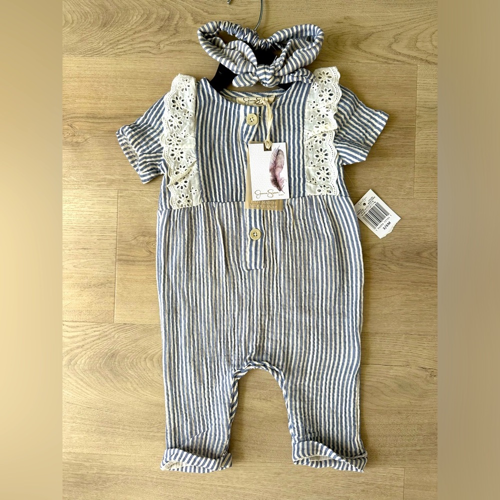 6 month NWT seersucker onesie outfit with eyelet detail and matching headband